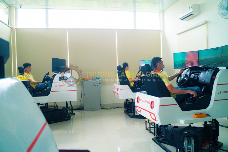 Hạng C1 lên C